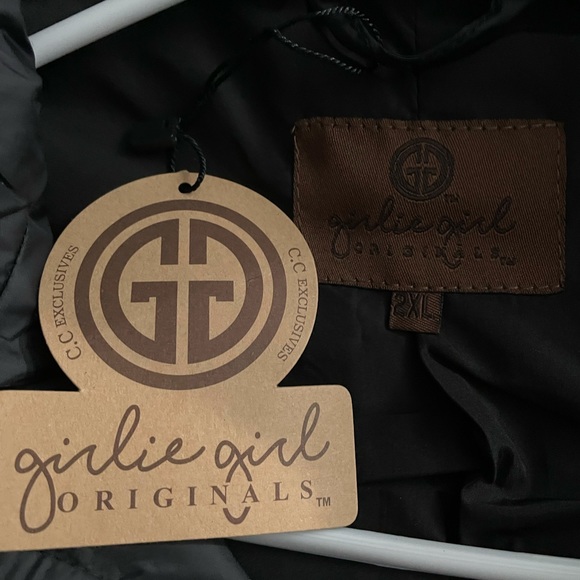 C.C Black Vest - Picture 4 of 4